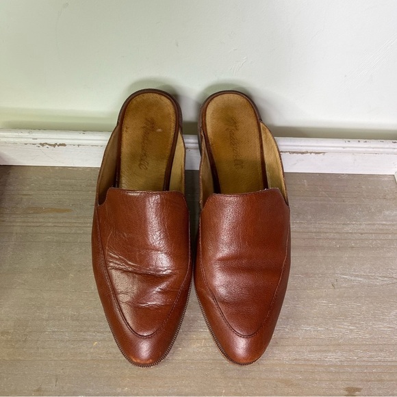 Madewell Brown Leather Flats with Classic Design - Picture 2 of 13